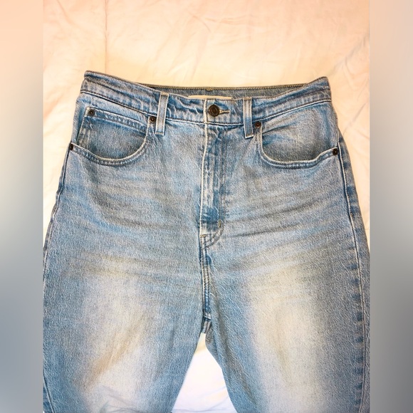 Levi’s Premium 70’s High Rise Straight Medium Wash Jeans - Picture 4 of 9